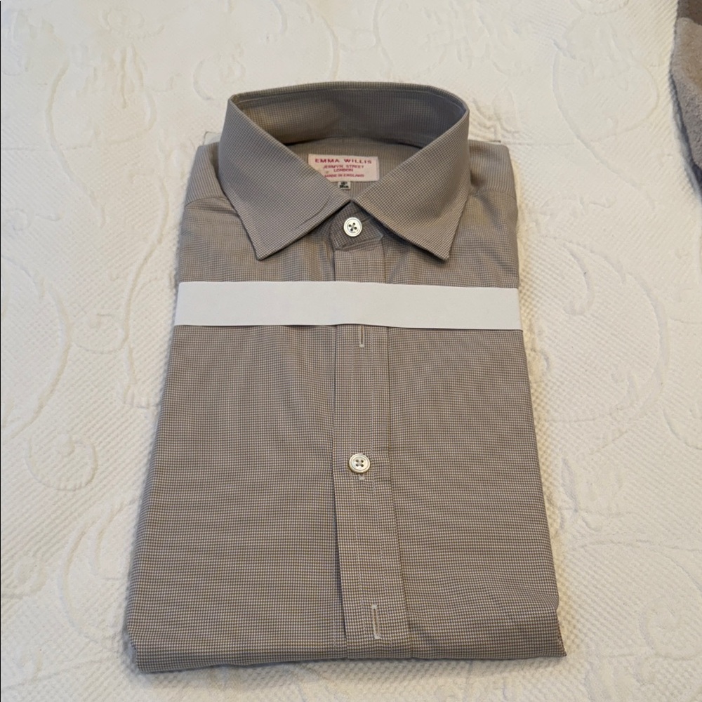 Emma Willis Men’s Tan Checkered Button-Up